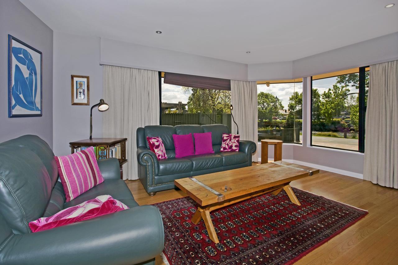 Riverside Villa - In The City By The River! Nelson Extérieur photo