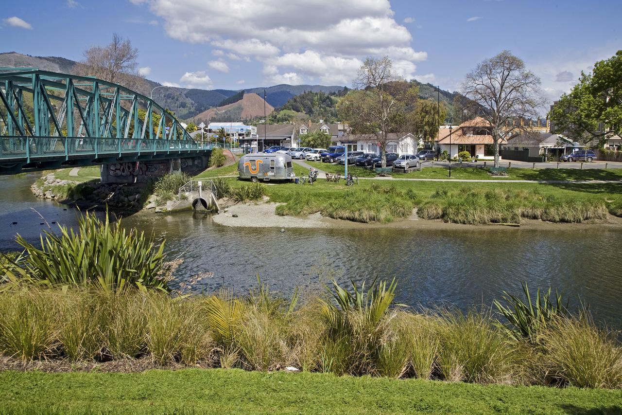 Riverside Villa - In The City By The River! Nelson Extérieur photo